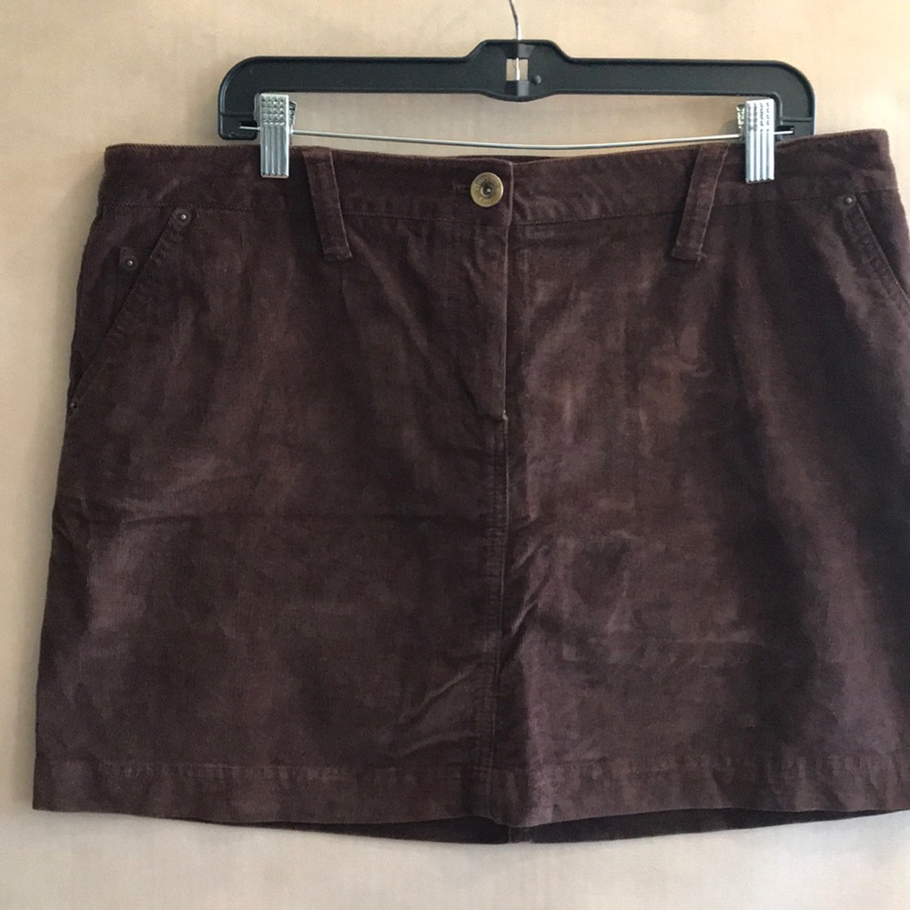 Vineyard Vines corduroy skirt